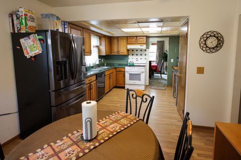 Tiny photo for 824 S Mckinley Avenue, Kankakee, IL 60901 (MLS # 12443113)