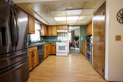 Tiny photo for 824 S Mckinley Avenue, Kankakee, IL 60901 (MLS # 12443113)