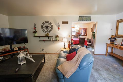 Tiny photo for 824 S Mckinley Avenue, Kankakee, IL 60901 (MLS # 12443113)