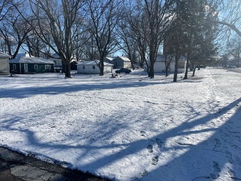 711 N Everett Street Streator IL 61364