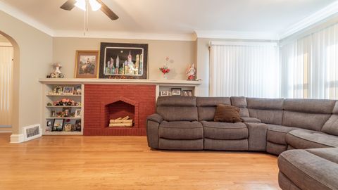 Tiny photo for 10613 S Avenue F, Chicago, IL 60617 (MLS # 12521368)