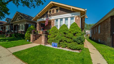 Tiny photo for 10613 S Avenue F, Chicago, IL 60617 (MLS # 12521368)