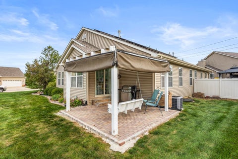 Tiny photo for 2108 S Stonebrooke Court, Urbana, IL 61802 (MLS # 12775846)