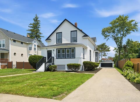 Photo of 9925 S Beverly Avenue, Chicago, IL 60643 (MLS # 12713726)