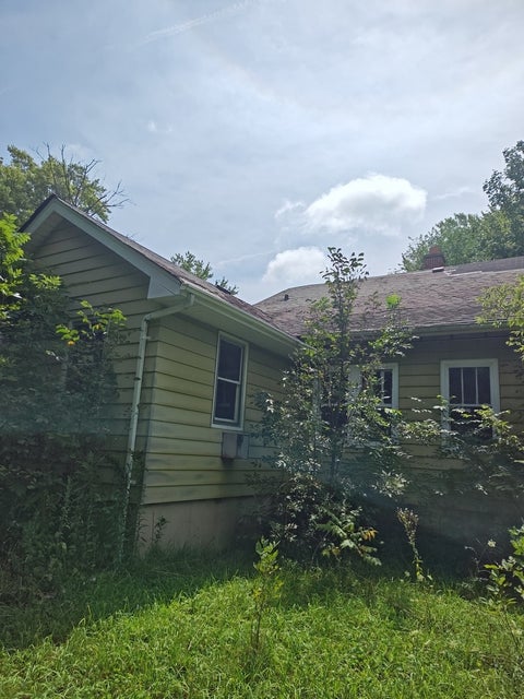Tiny photo for 10802 W York House Road, Beach Park, IL 60087 (MLS # 12740071)