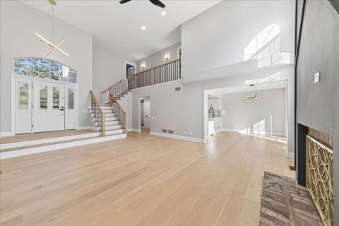 Tiny photo for 125 Alsace Court, Bloomingdale, IL 60108 (MLS # 12770941)