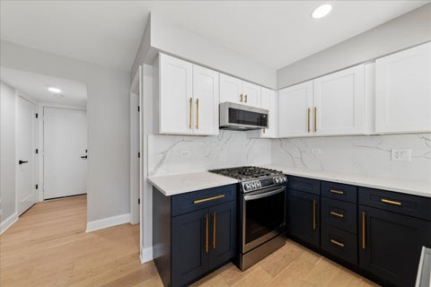 Tiny photo for 125 Alsace Court, Bloomingdale, IL 60108 (MLS # 12770941)