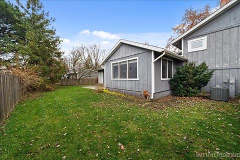 Tiny photo for 1009 Sutton Drive, Crystal Lake, IL 60014 (MLS # 12523718)