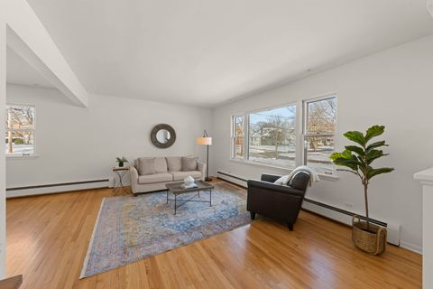 Tiny photo for 465 Cottage Avenue, Glen Ellyn, IL 60137 (MLS # 12555057)