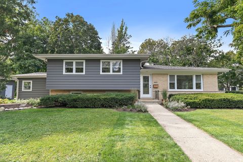 Tiny photo for 465 Cottage Avenue, Glen Ellyn, IL 60137 (MLS # 12555057)
