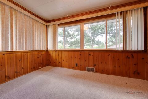 Tiny photo for 80 N Lake Avenue, Third Lake, IL 60030 (MLS # 12400005)