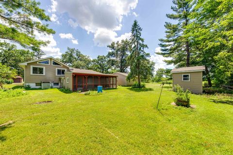 Tiny photo for 80 N Lake Avenue, Third Lake, IL 60030 (MLS # 12400005)