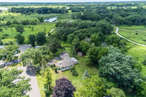 Tiny photo for 80 N Lake Avenue, Third Lake, IL 60030 (MLS # 12400005)