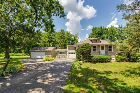 80 N Lake Avenue Third Lake IL 60030