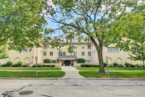 75 S 6th Avenue 102 La Grange IL 60525