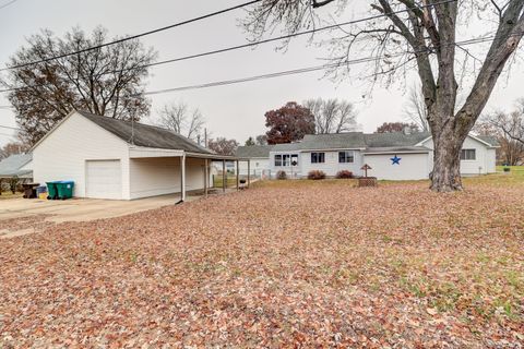 Tiny photo for 226 Avenue F, Rock Falls, IL 61071 (MLS # 12527007)