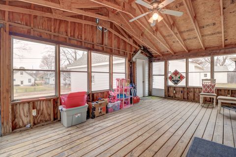 Tiny photo for 226 Avenue F, Rock Falls, IL 61071 (MLS # 12527007)