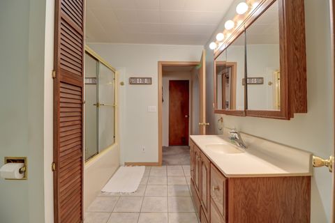 Tiny photo for 226 Avenue F, Rock Falls, IL 61071 (MLS # 12527007)