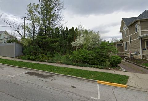 Tiny photo for 231 W Downer Place, Aurora, IL 60506 (MLS # 12383669)