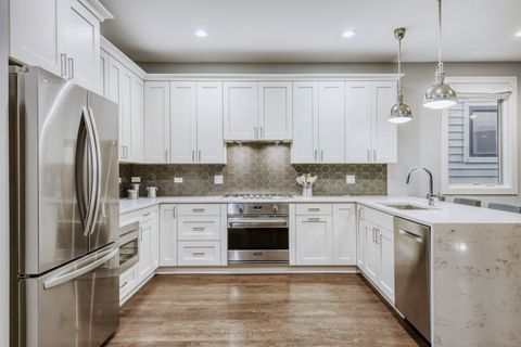 Tiny photo for 520 N Oakley Avenue #1S, Chicago, IL 60622 (MLS # 12523452)