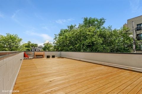 Tiny photo for 520 N Oakley Avenue #1S, Chicago, IL 60622 (MLS # 12523452)