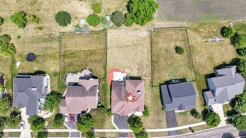 Tiny photo for 26200 W Chatham Drive, Plainfield, IL 60585 (MLS # 12397081)