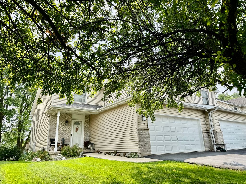 Photo for 1177 Golf Court, DeKalb, IL 60115 (MLS # 12495487)