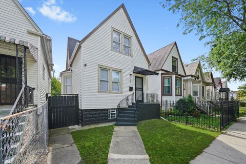 Tiny photo for 27 E 117th Place, Chicago, IL 60628 (MLS # 12505261)