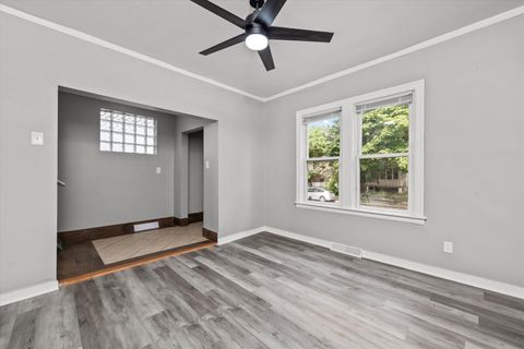 Tiny photo for 27 E 117th Place, Chicago, IL 60628 (MLS # 12505261)