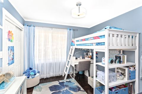 Tiny photo for 1585 W Oakmont Road, Hoffman Estates, IL 60169 (MLS # 12536023)