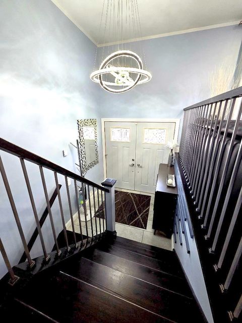 Tiny photo for 1585 W Oakmont Road, Hoffman Estates, IL 60169 (MLS # 12536023)