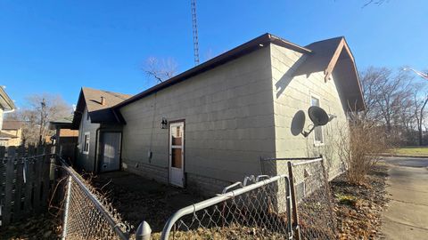 Tiny photo for 595 W Bridge Street, Kankakee, IL 60901 (MLS # 12547275)