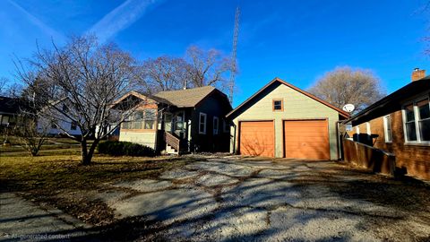Photo of 595 W Bridge Street, Kankakee, IL 60901 (MLS # 12547275)