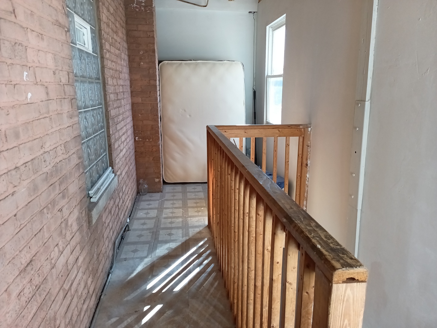 2654 N LARAMIE Avenue