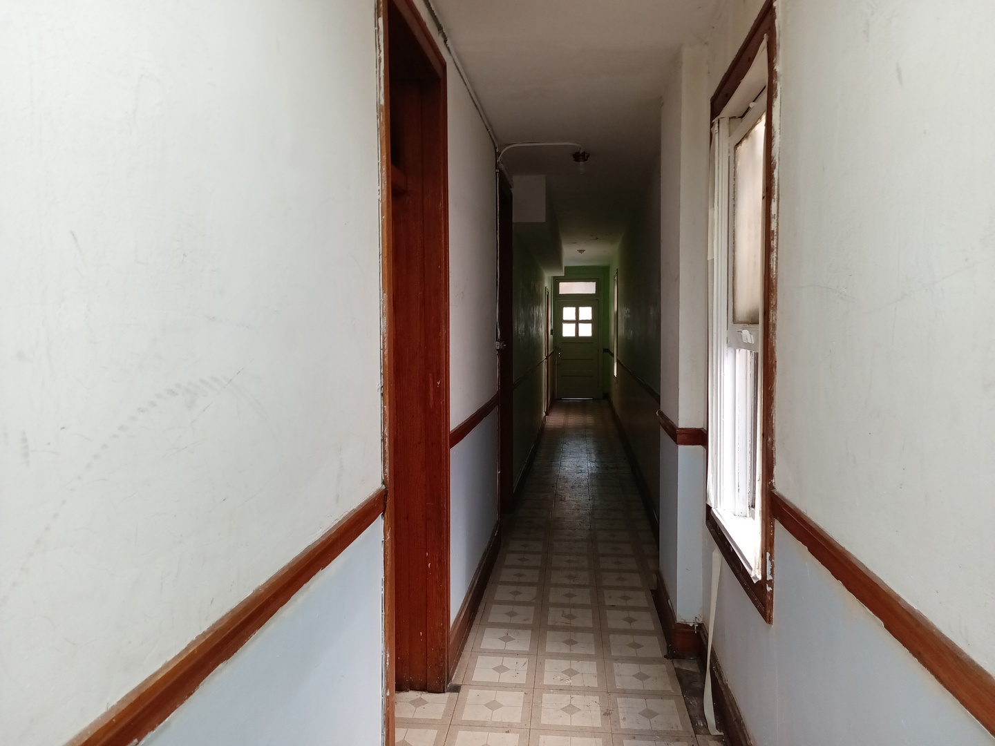 2654 N LARAMIE Avenue