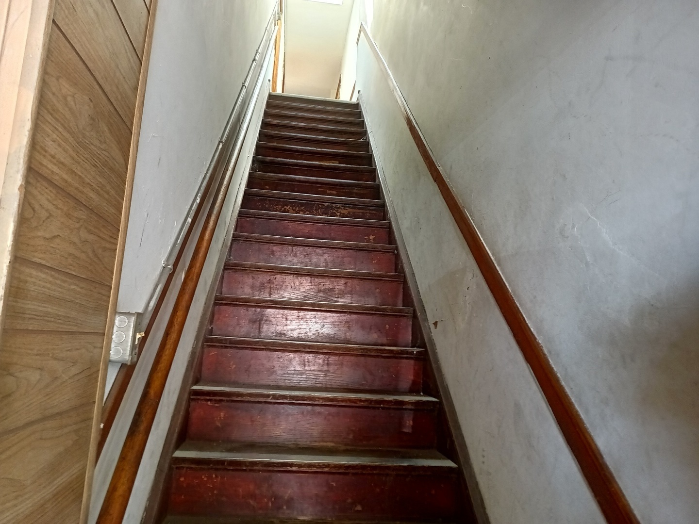 2654 N LARAMIE Avenue