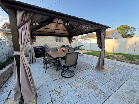 Tiny photo for 5501 Mulford Street, Skokie, IL 60077 (MLS # 12491362)