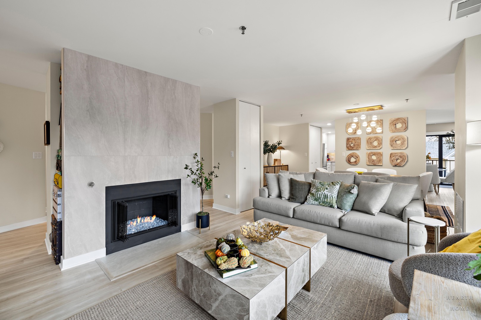 110 S Evergreen Avenue 3BS