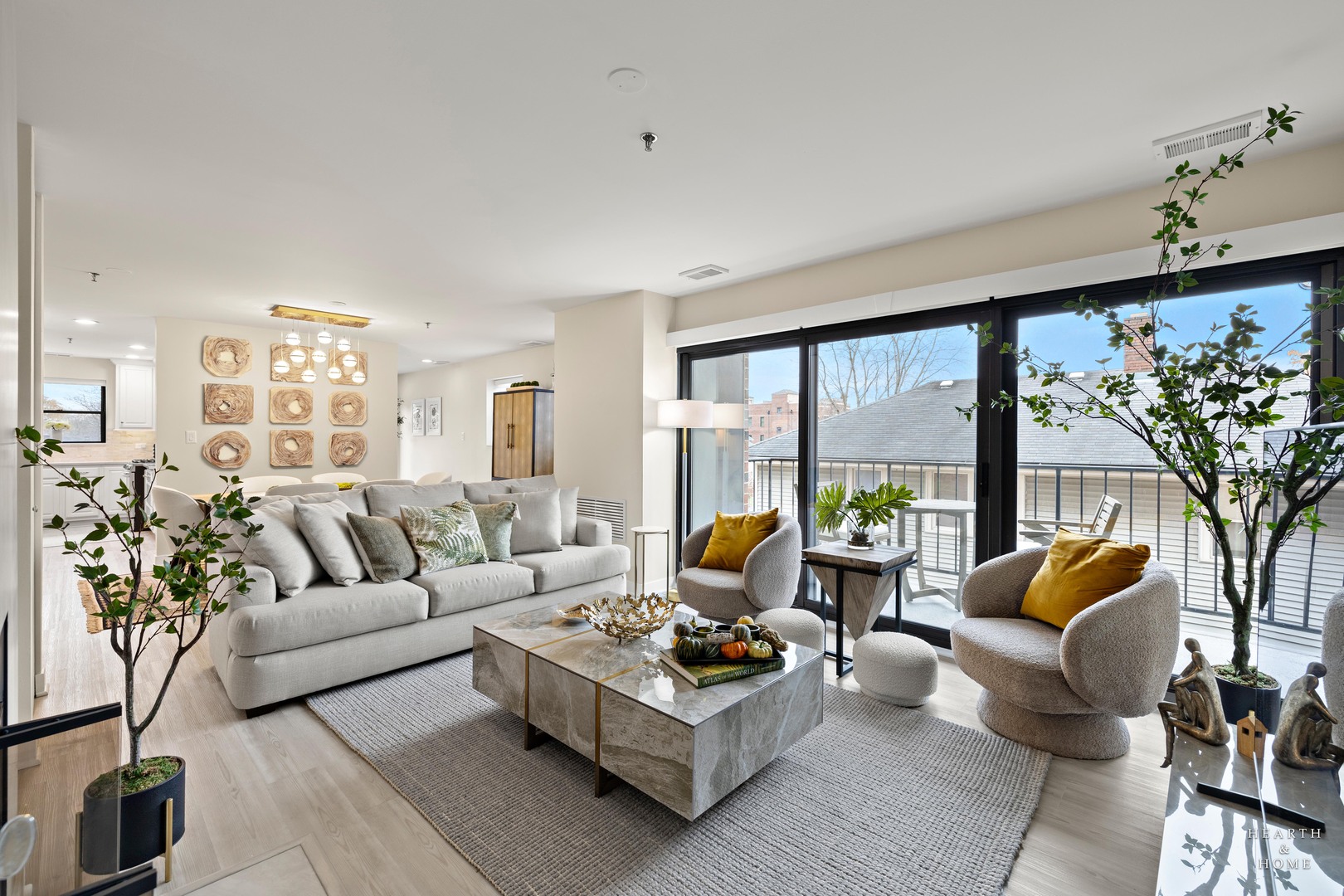 110 S Evergreen Avenue 3BS