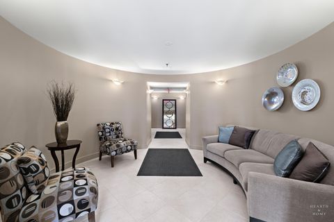 Tiny photo for 110 S Evergreen Avenue #3BS, Arlington Heights, IL 60005 (MLS # 12521438)