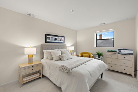 Tiny photo for 110 S Evergreen Avenue #3BS, Arlington Heights, IL 60005 (MLS # 12521438)