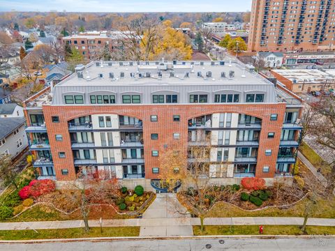 Tiny photo for 110 S Evergreen Avenue #3BS, Arlington Heights, IL 60005 (MLS # 12521438)