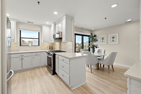 Tiny photo for 110 S Evergreen Avenue #3BS, Arlington Heights, IL 60005 (MLS # 12521438)