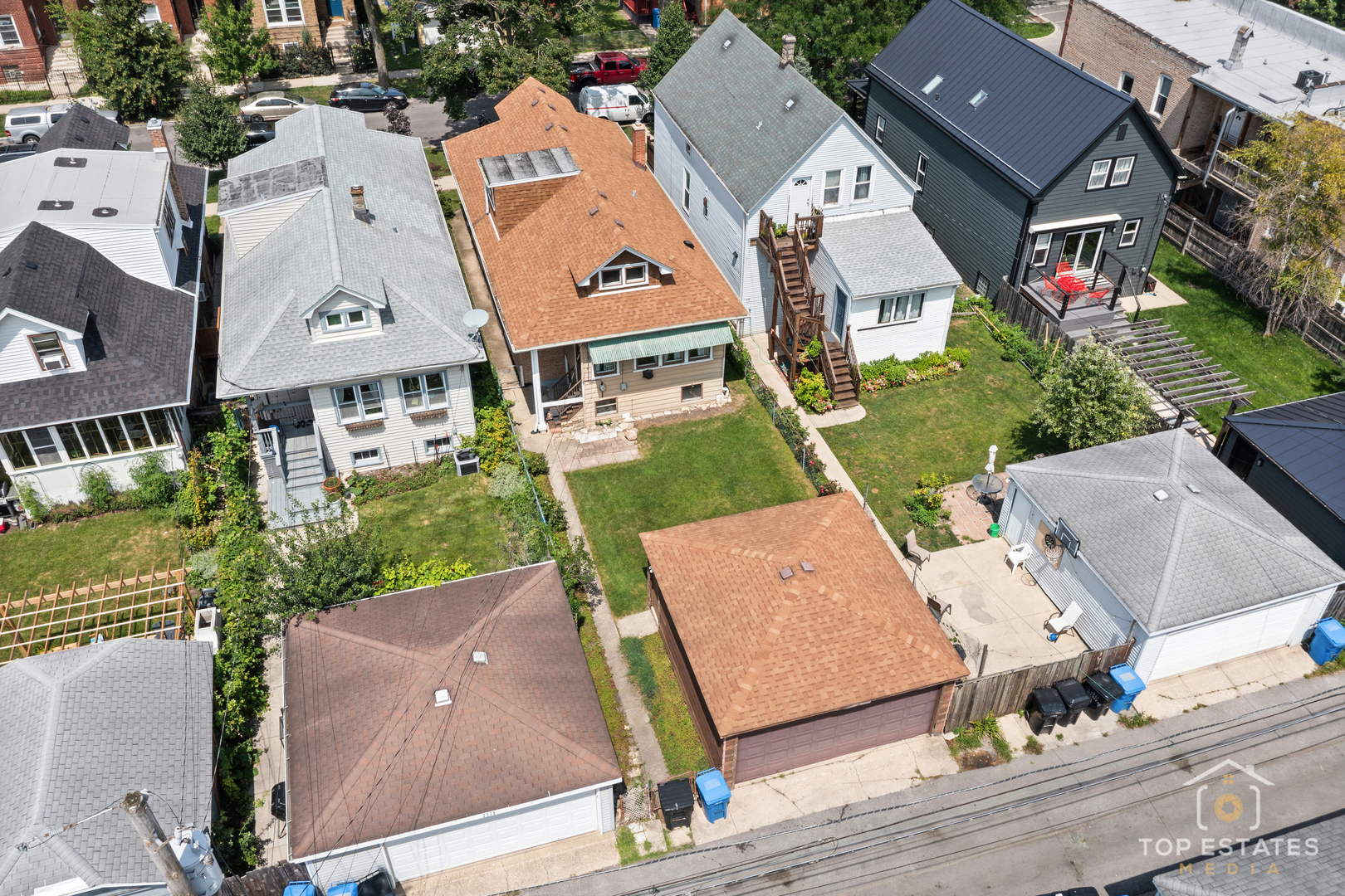 3311 W Hutchinson Street