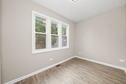 Tiny photo for 3229 Maple Avenue, Brookfield, IL 60513 (MLS # 12460521)