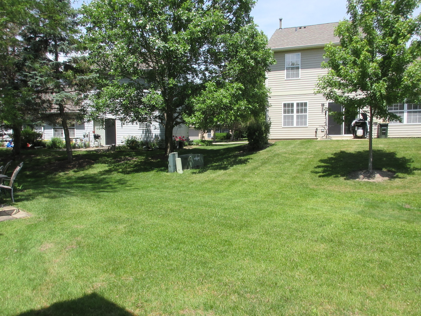 1225 N Village Drive