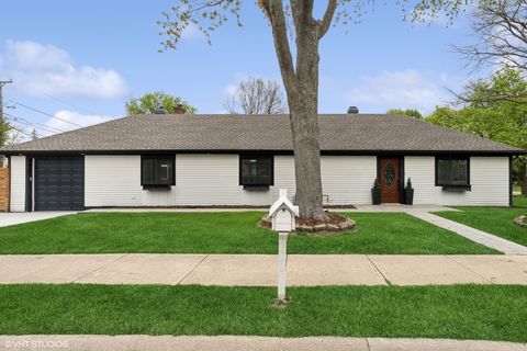 1220 E Rockwell Street Arlington Heights IL 60005