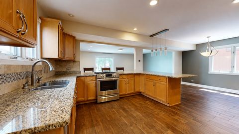 Tiny photo for 4327 WENONAH Avenue, Stickney, IL 60402 (MLS # 12677890)