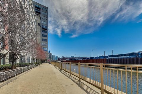 Tiny photo for 900 N KINGSBURY Street #716, Chicago, IL 60610 (MLS # 12454868)