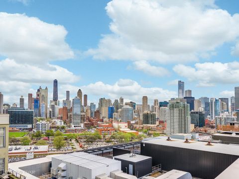 Tiny photo for 900 N KINGSBURY Street #716, Chicago, IL 60610 (MLS # 12454868)